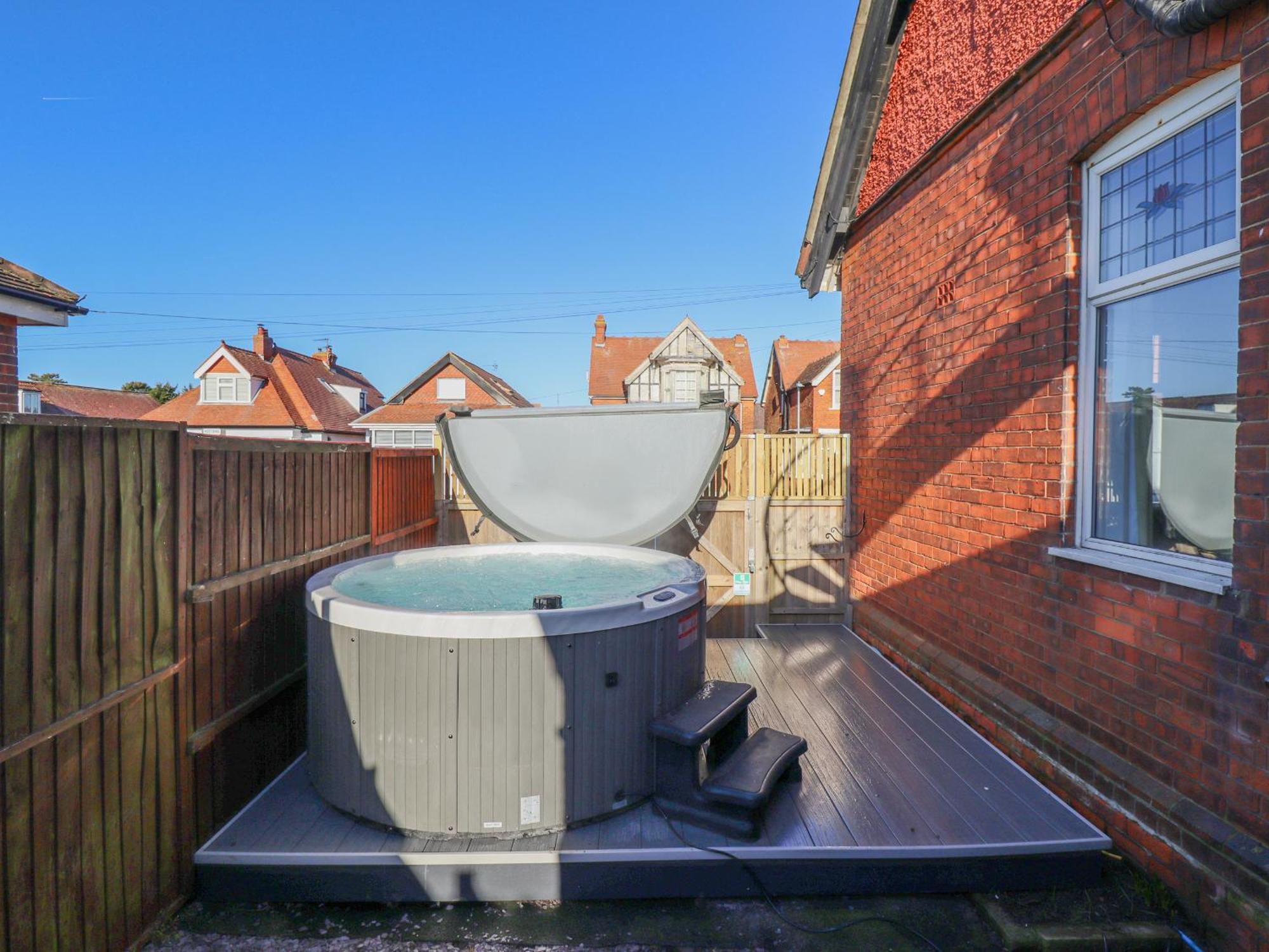 Caxton House Villa Skegness Exterior photo